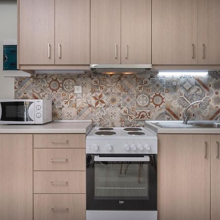 Sea Breeze Apartments Колимварион Экстерьер фото