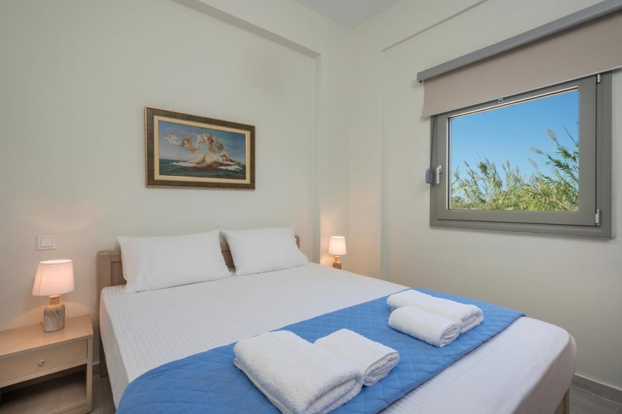 Sea Breeze Apartments Колимварион Экстерьер фото